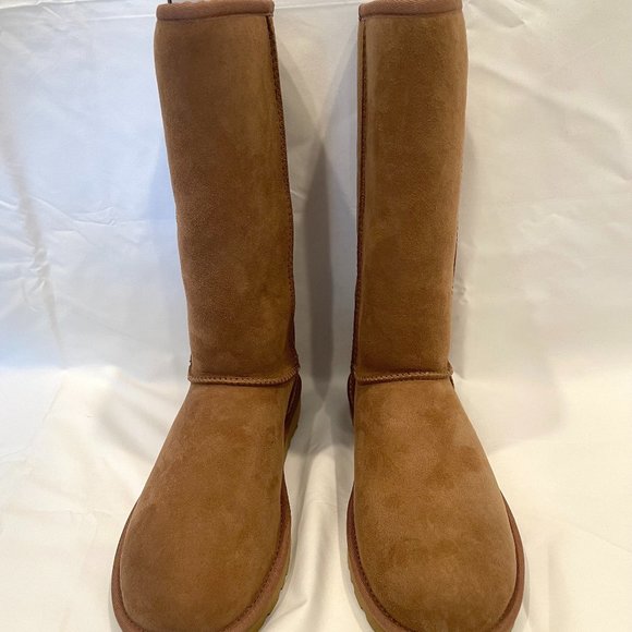 UGG Shoes - NWT UGG Classic Chestnut Tall Boots